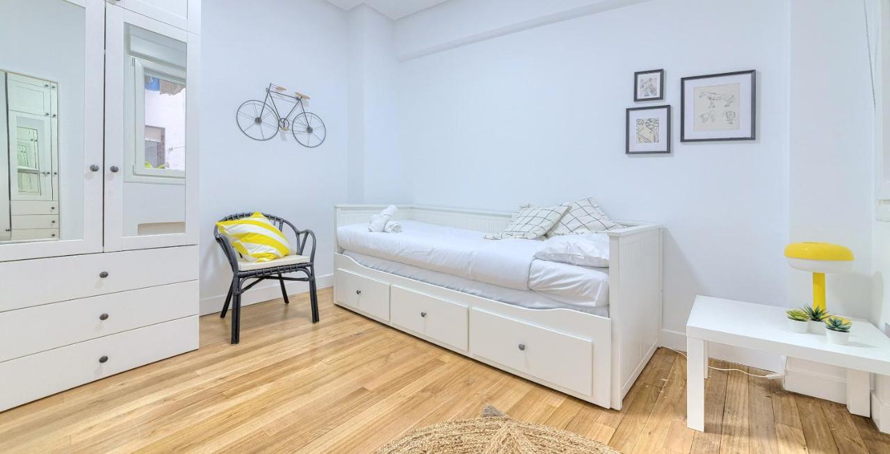 Iturribide Hogar Moderno Junto Al Metro Apartment Bilbao Ngoại thất bức ảnh